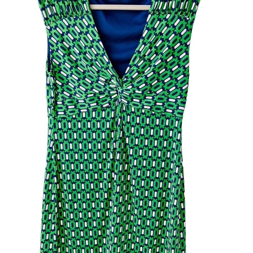 Green Navy Blue Geometric Chain Link V-Neck Twist Front Sleeveless Sheath Dress